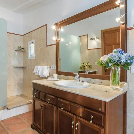 Villa Marinara By Vintage Travel *