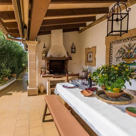 Marinara By Vintage Travel