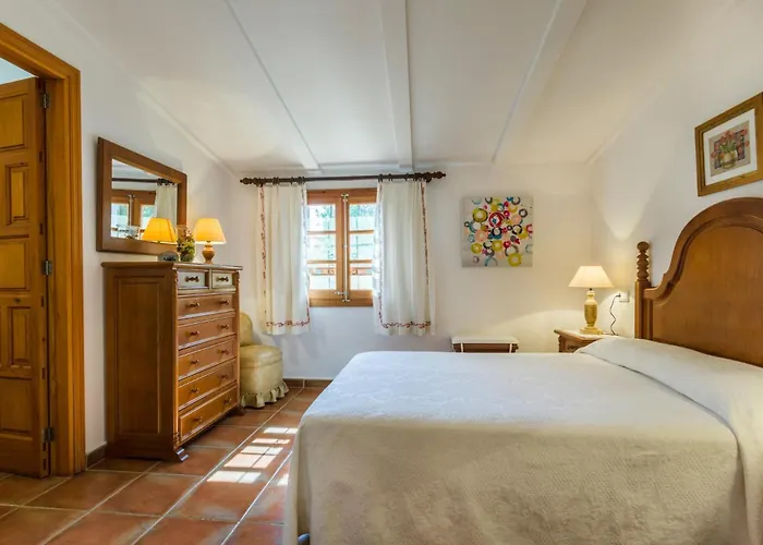 Marinara By Vintage Travel * Pollenca