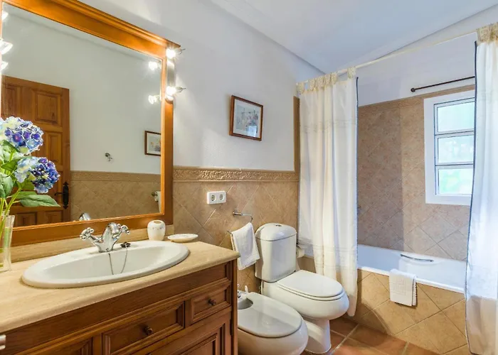 Villa Marinara By Vintage Travel